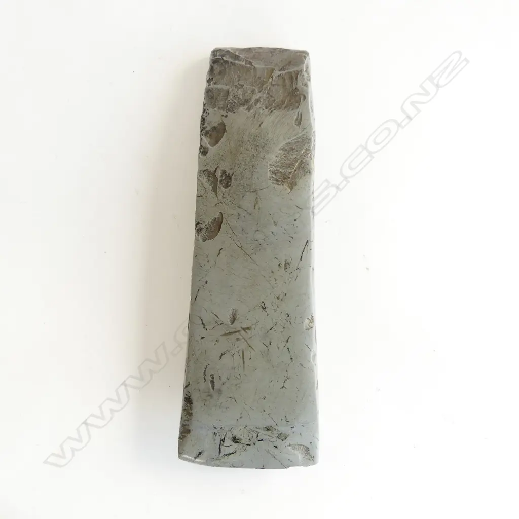 A large Māori pre-European stone toki, Image 1++